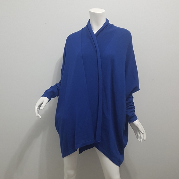 Vintage Style Cardigan Amplified By Dolman-Sleeves (D) - Picture 2 of 8